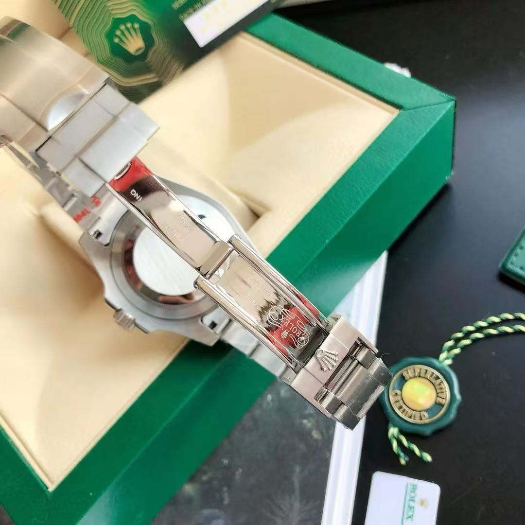 サブマリーナ デイト 40MM時計