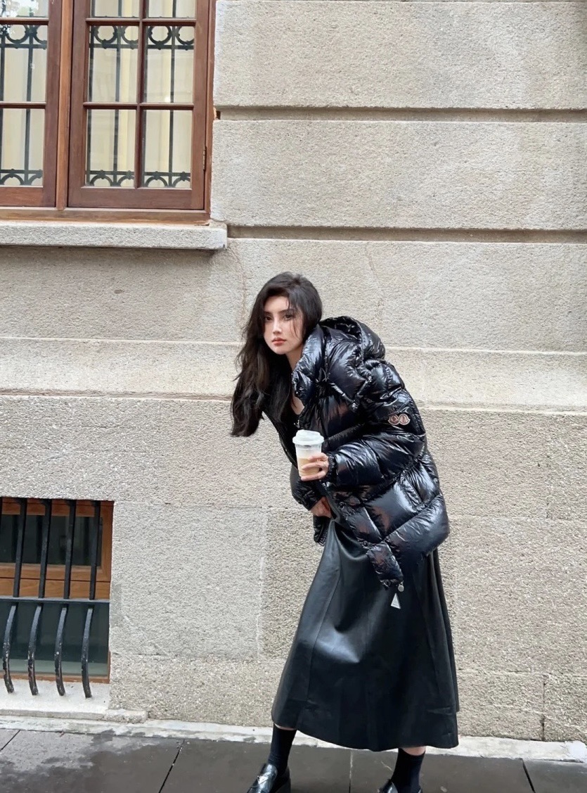 【公式認定ストア】MONCLERモンクレール 定番ダウンコート 限定発売中！多くの著名人やセレブに愛用されています! 爆買い！即完売必至MAYA  創立70周年