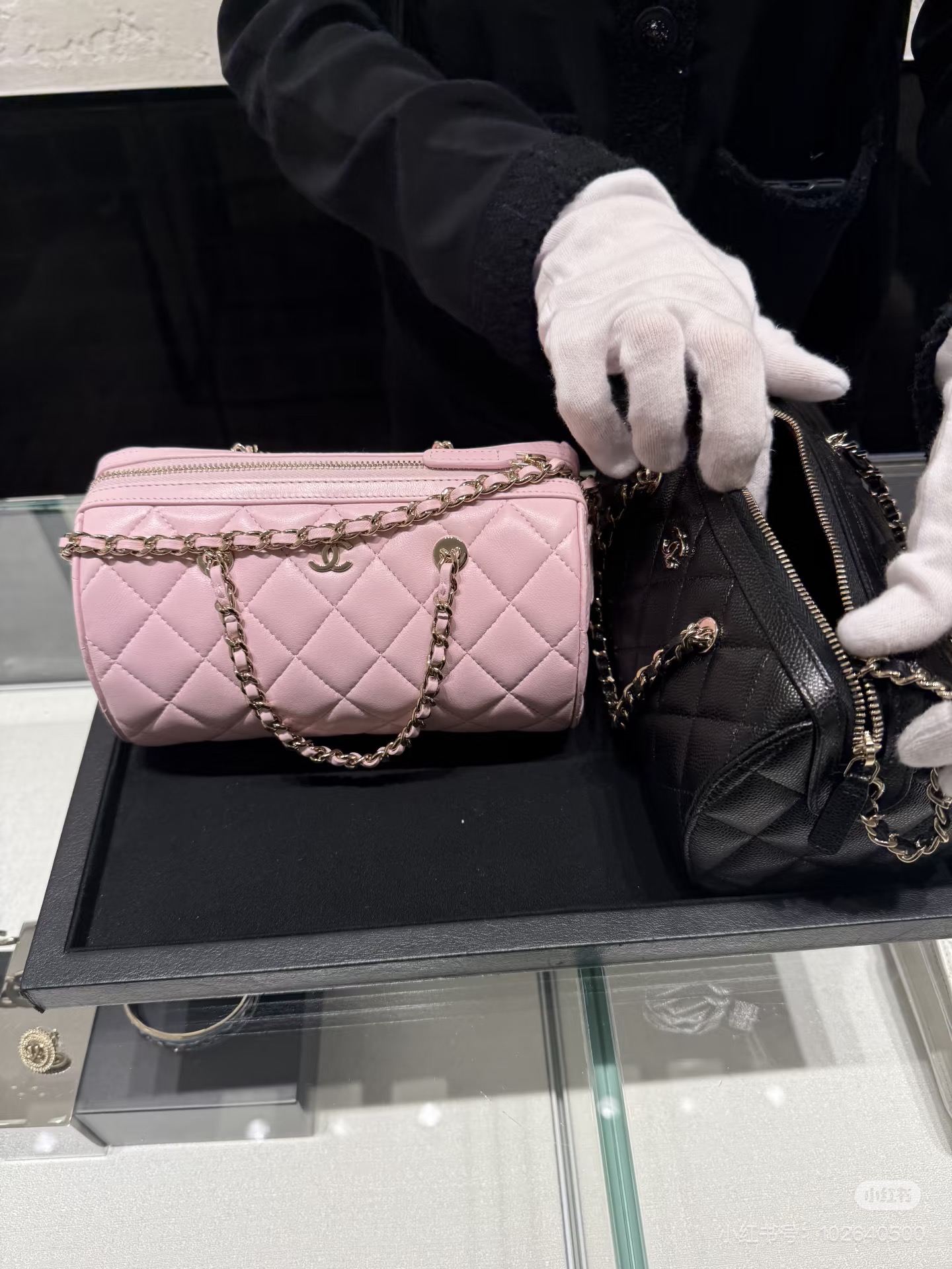 Chanel 25P シャネル 2025年春コレクション ボウリングバッグ風のリュック型ショルダーバッグ