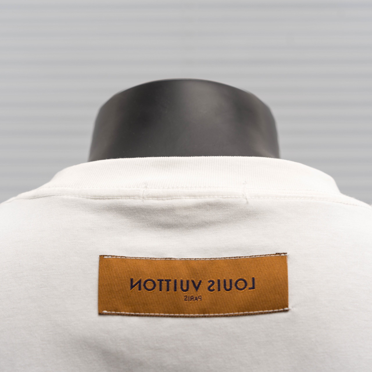 LOUIS VUITTON 男女兼用、ご好評に付き再入荷！半袖
