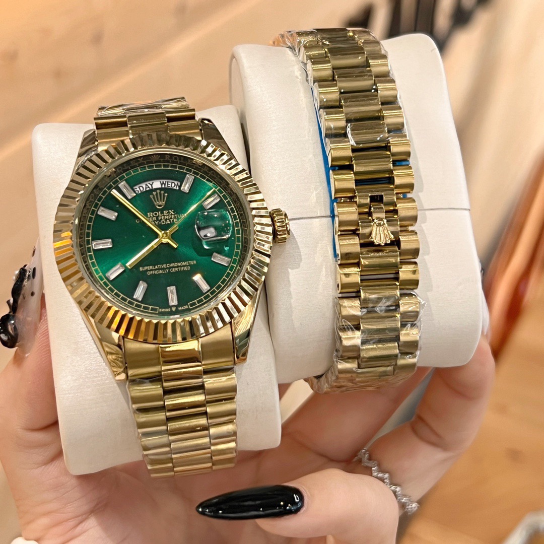 NEW 2025 新2025ロレックスデイトジャスト40ミリメートルゴールドケースグリーンダイヤルロレックス