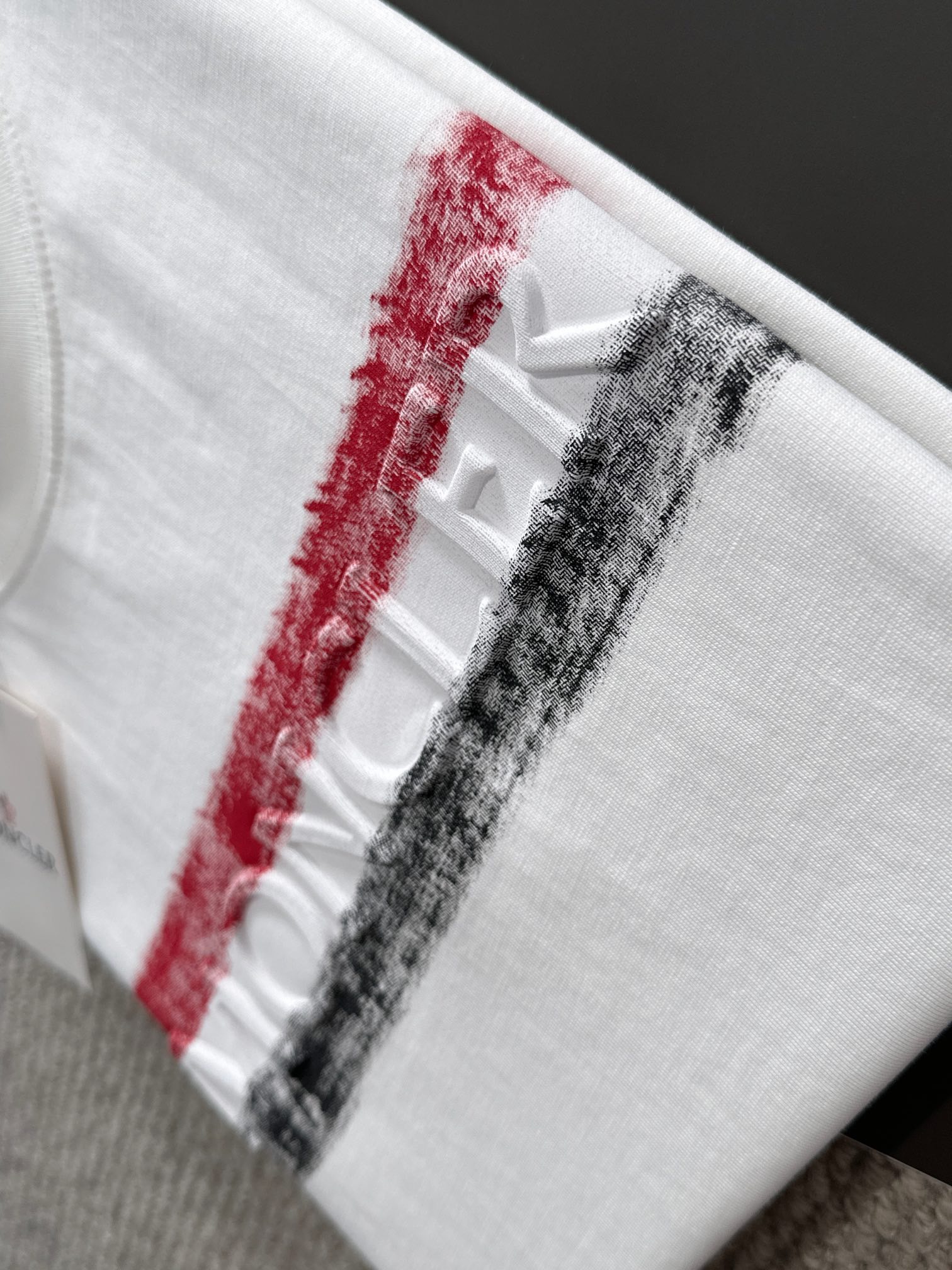 【Moncler 】（モンクレール）半袖 男女兼用Tシャツ