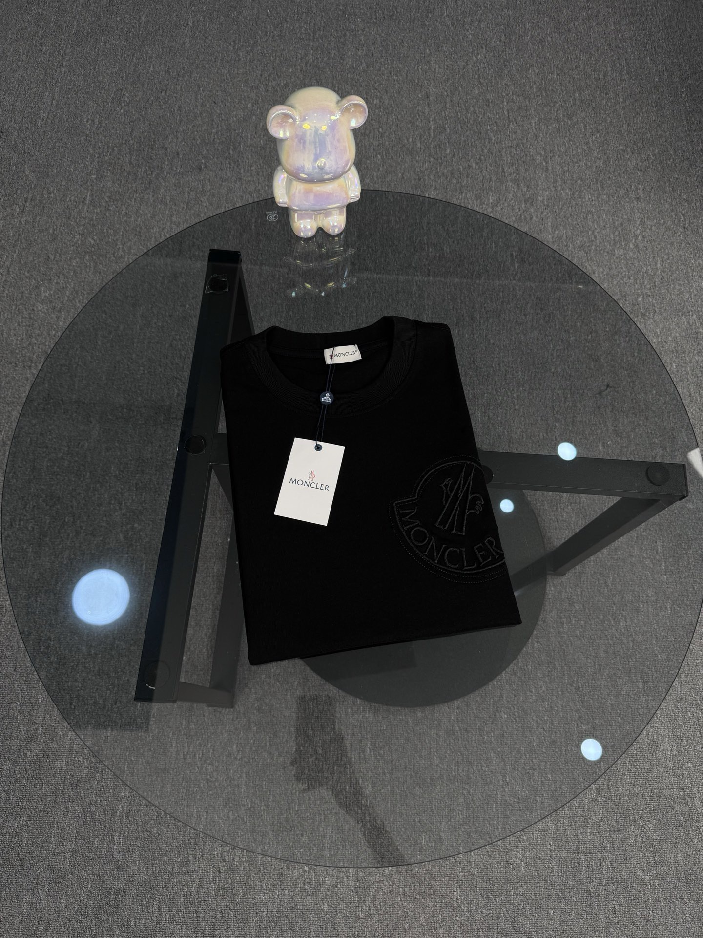 【Moncler 】（モンクレール）胸の刺繍 半袖 男女兼用Tシャツ