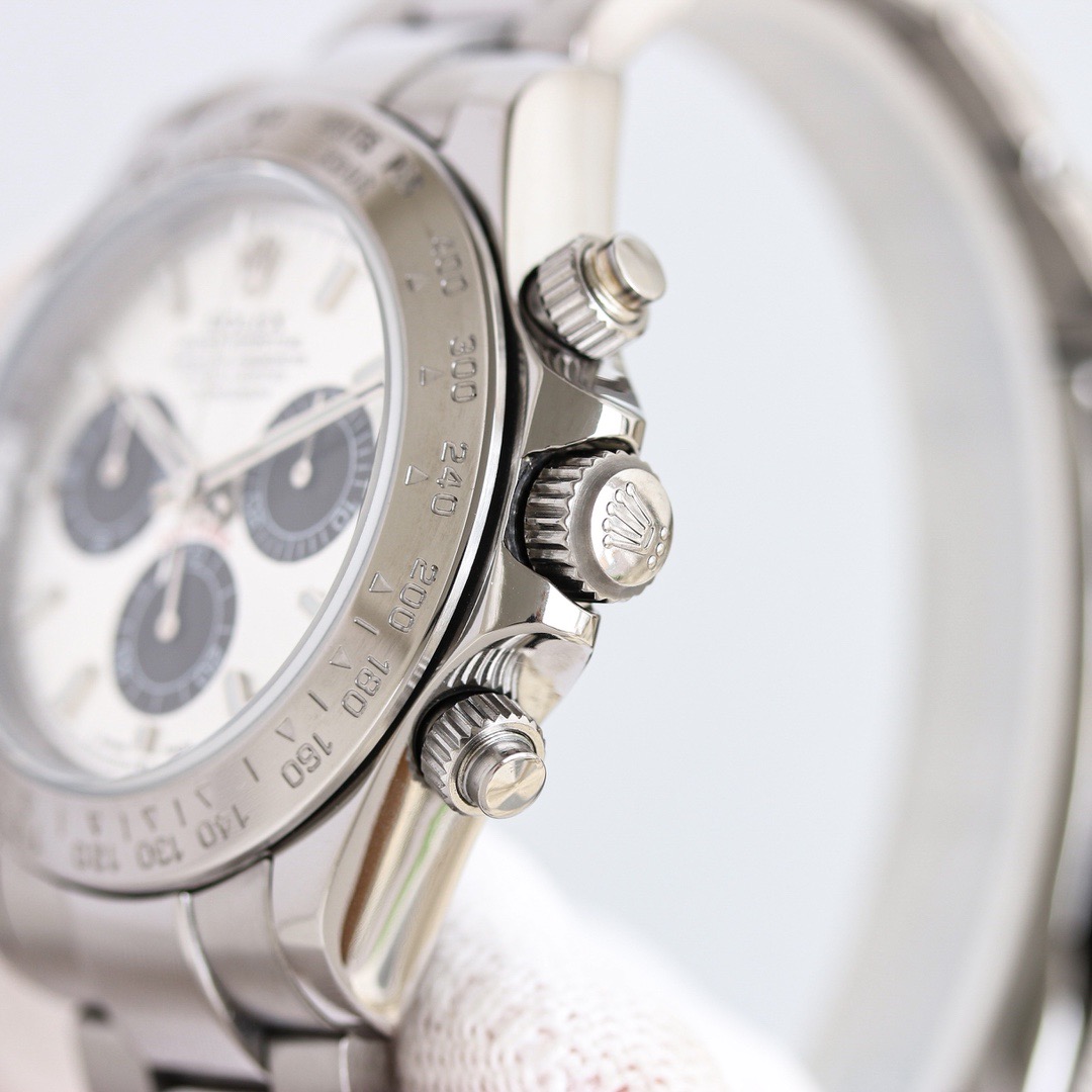 ROLEX（ロレックス）機械式腕時計 デイトナ 白文字盤  40MM 腕時計