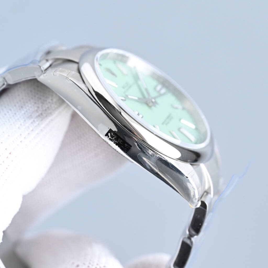 NEW 2025 ロレックス オイスターパーペチュアル 36mm 126000 キャンディピンクダイヤルRolex