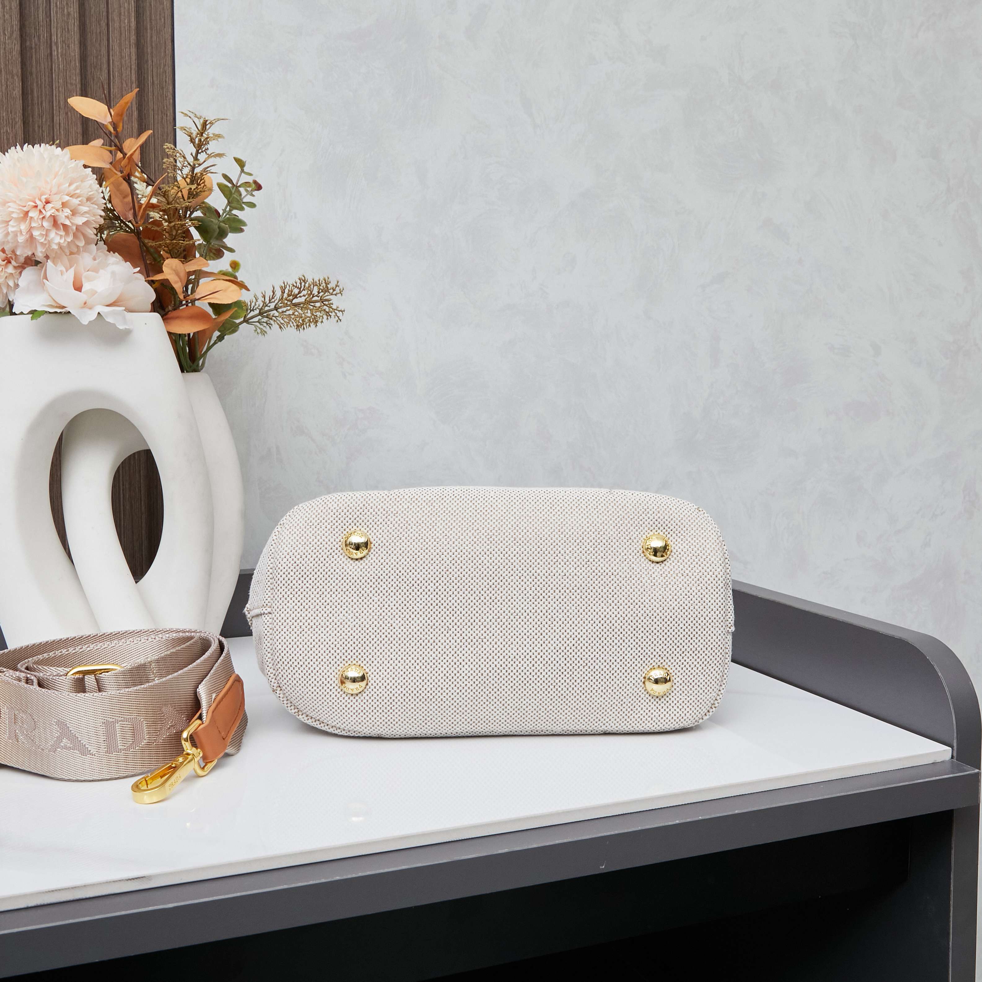 PRADA 新作発売 2025年サマーコレクション リネン混レザーコンビ トートバッグ