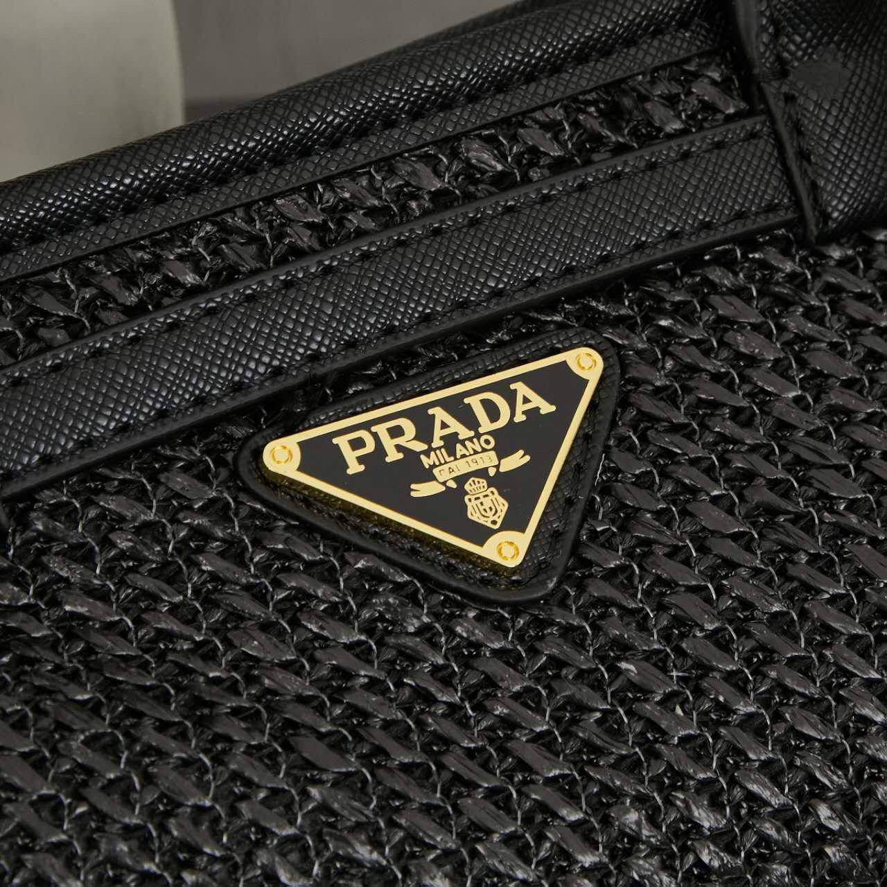 PRADA バッグ 編み込みバッグ ラタンバッグ ビーチバッグ