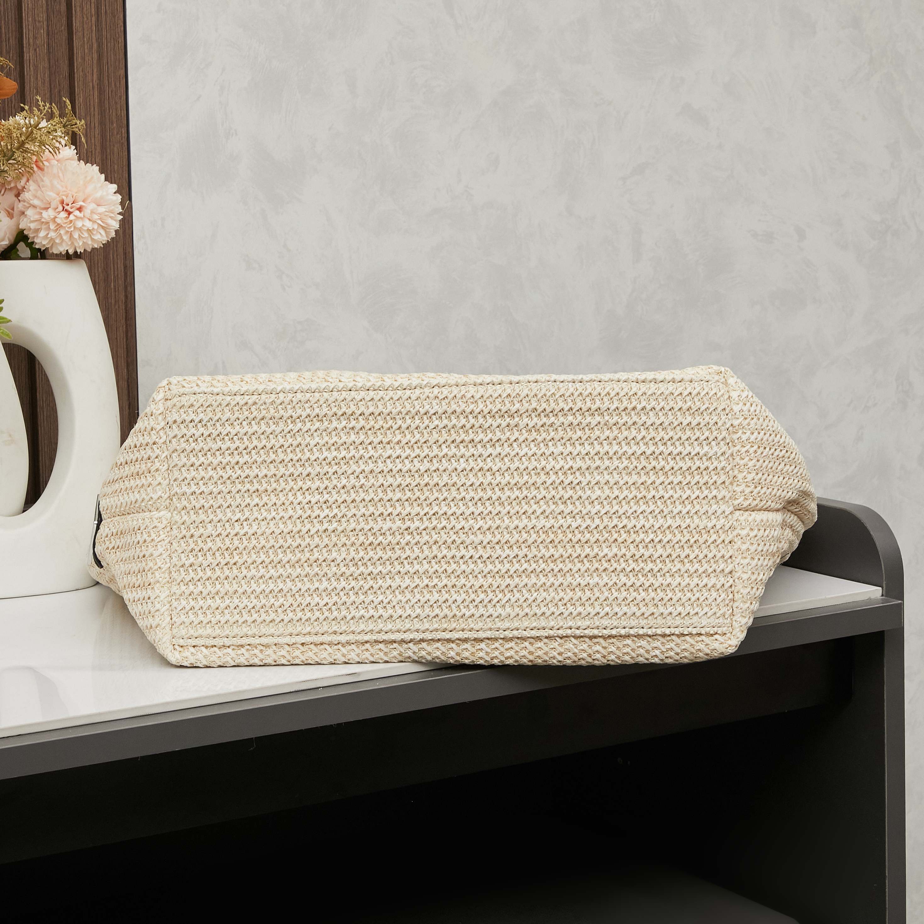 PRADA 新作 ホロウアウト ラフィア編み トートバッグ