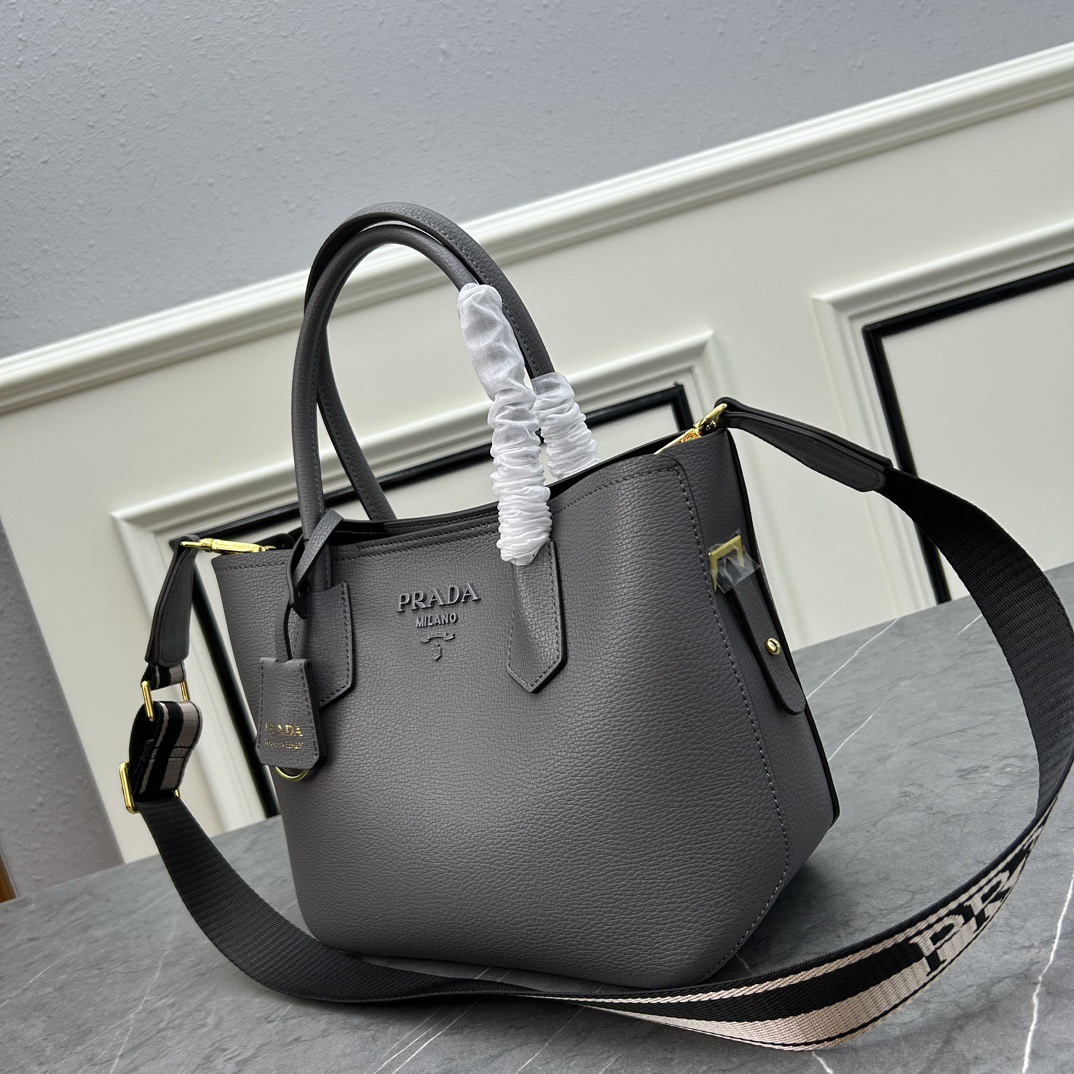 PRADA 親子バッグ🎉最新大ヒットモデル🎉、ガレリア ハンドバッグ レディース