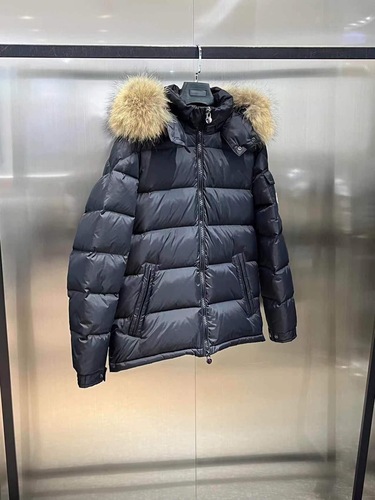 【人気商品】𝐌𝐎𝐍𝐂𝐋𝐄𝐑 モンクレール ビッグファーカラー ダウンジャケット ユニセックスモデル