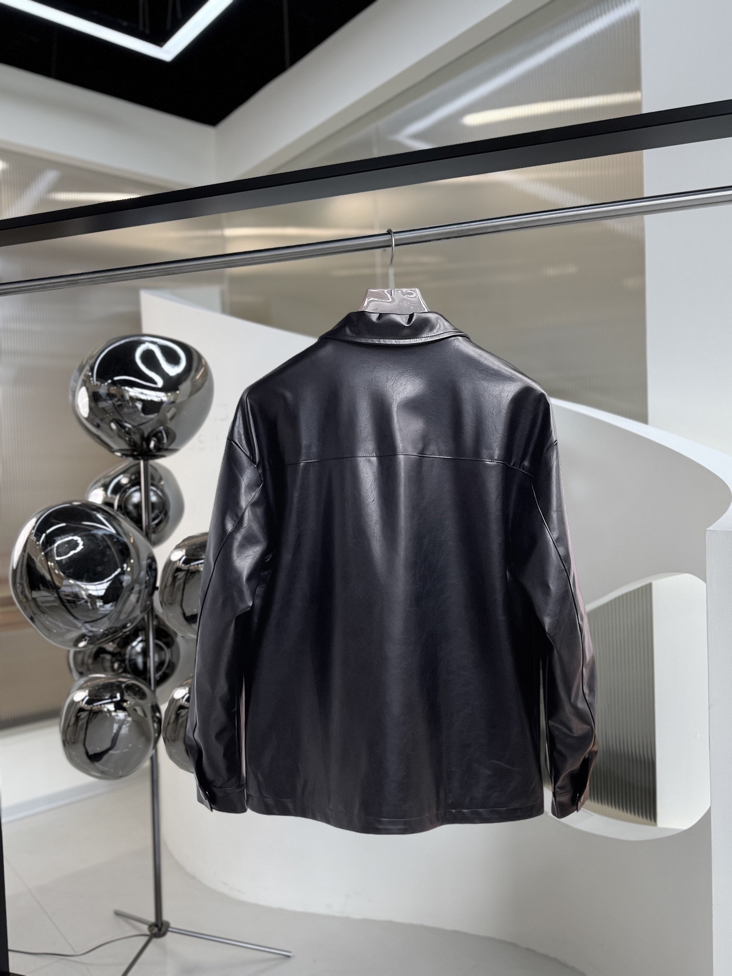 PRADA秋冬新作 トライアングルロゴ レザージャケット メンズMONCLER