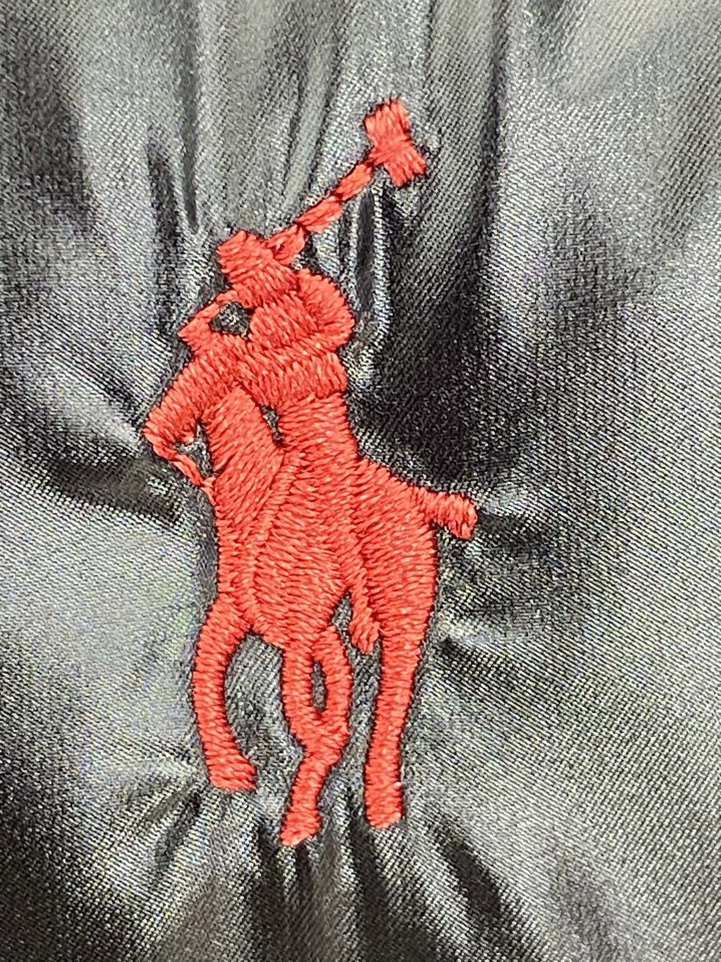 【人気商品】Ralph Lauren ラルフローレン 2025年新作 ポニー刺繍入り シャイニー セミハイネック ダウンジャケット MONCLER