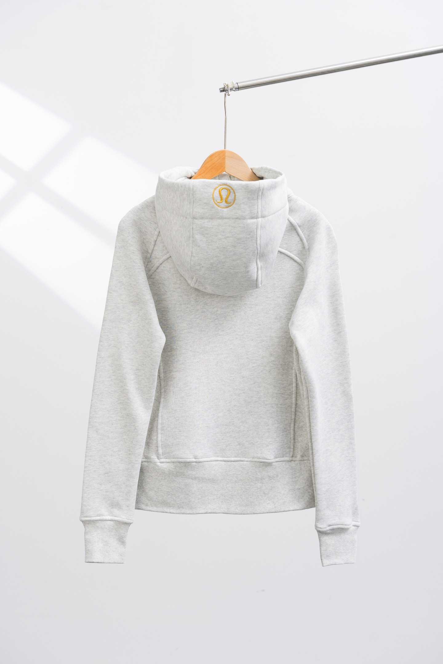 【人気商品】Lululemon（ルルレモン） Scuba ジップアップ スポーツフーディー レディース スリムフィットジャケット MONCLER