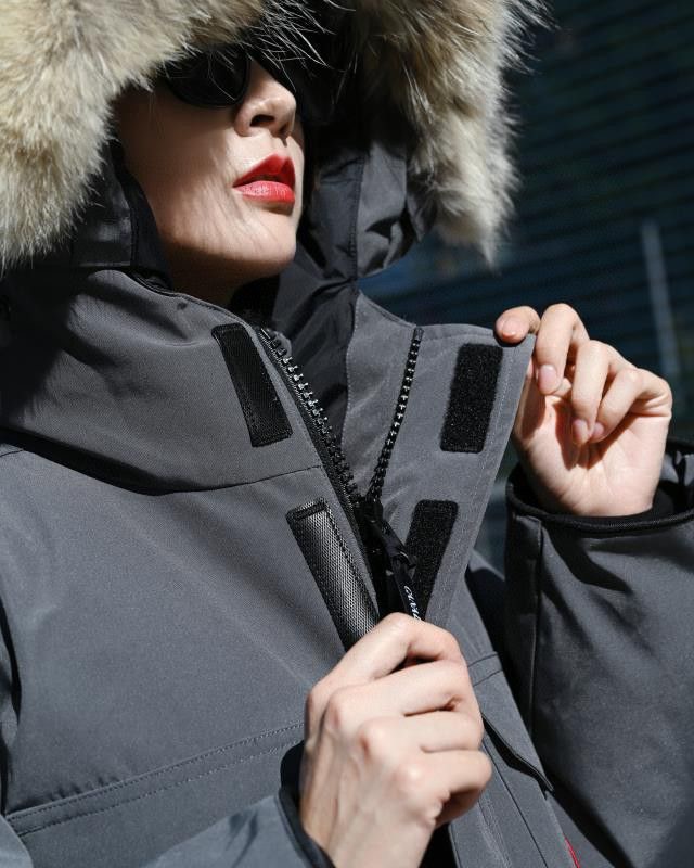 Canada Goose カナダグース 人気モデル08 ホワイトダックダウン ダウンジャケット ユニセックスグラファイトグレー