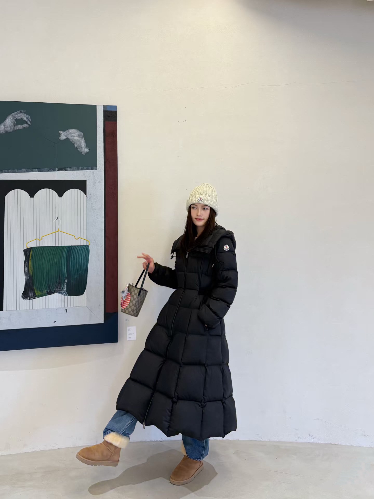 Moncler（モンクレール） 2025年最新作 逃亡中の王女 ファッションデザイナーズモデル ダウンジャケット レディース