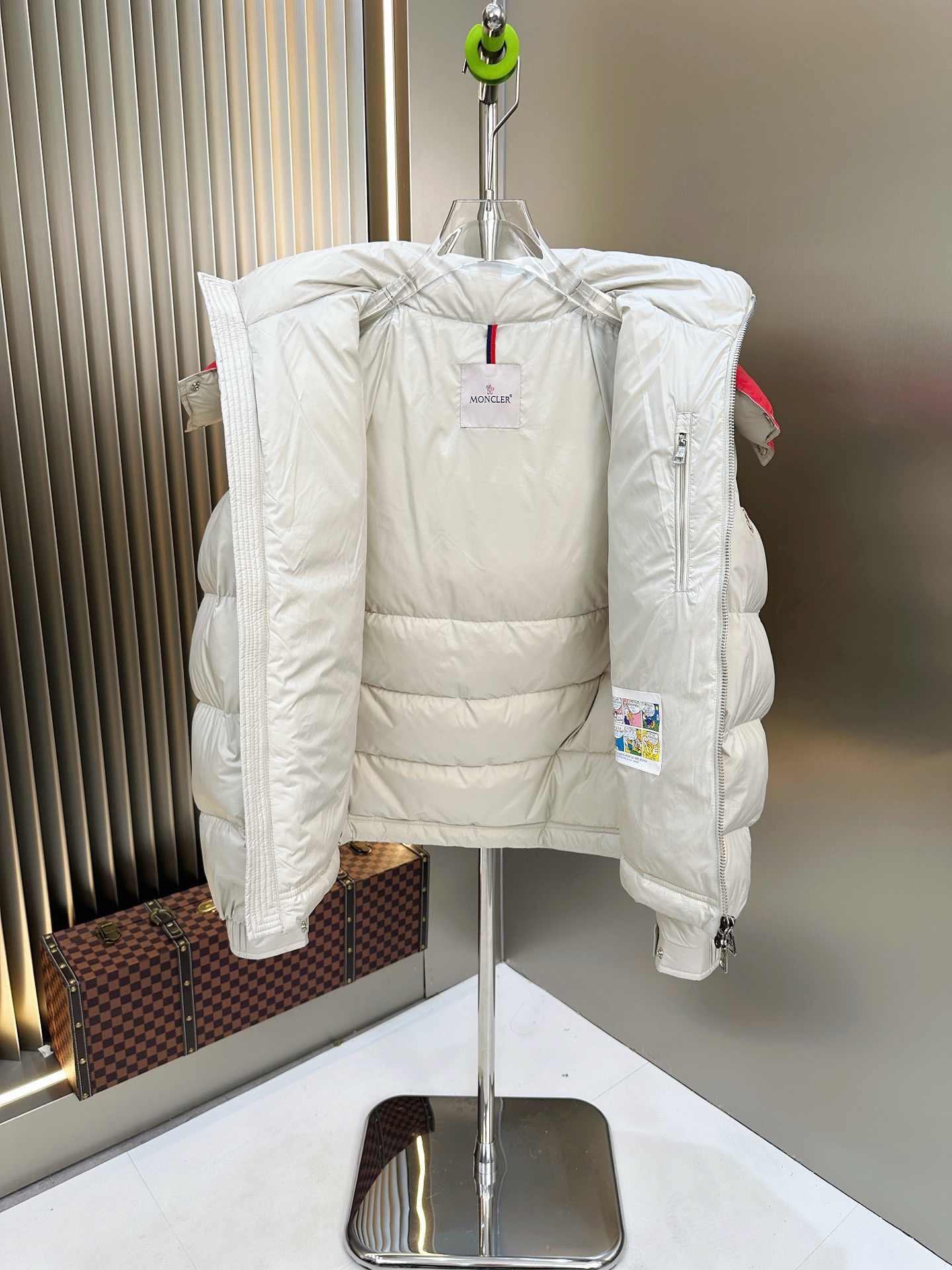 Moncler（モンクレール） 2025年最新作 ファッションデザイナーズモデル ダウンジャケット