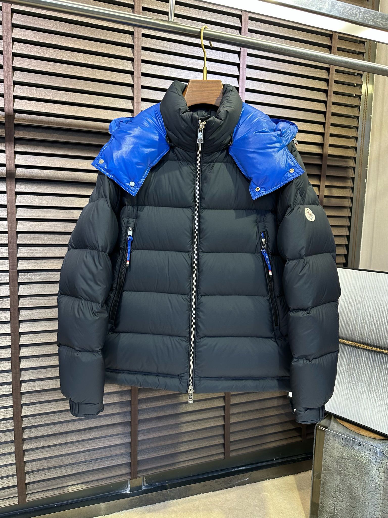 Moncler（モンクレール） 2025年最新作 ファッションデザイナーズモデル ダウンジャケット