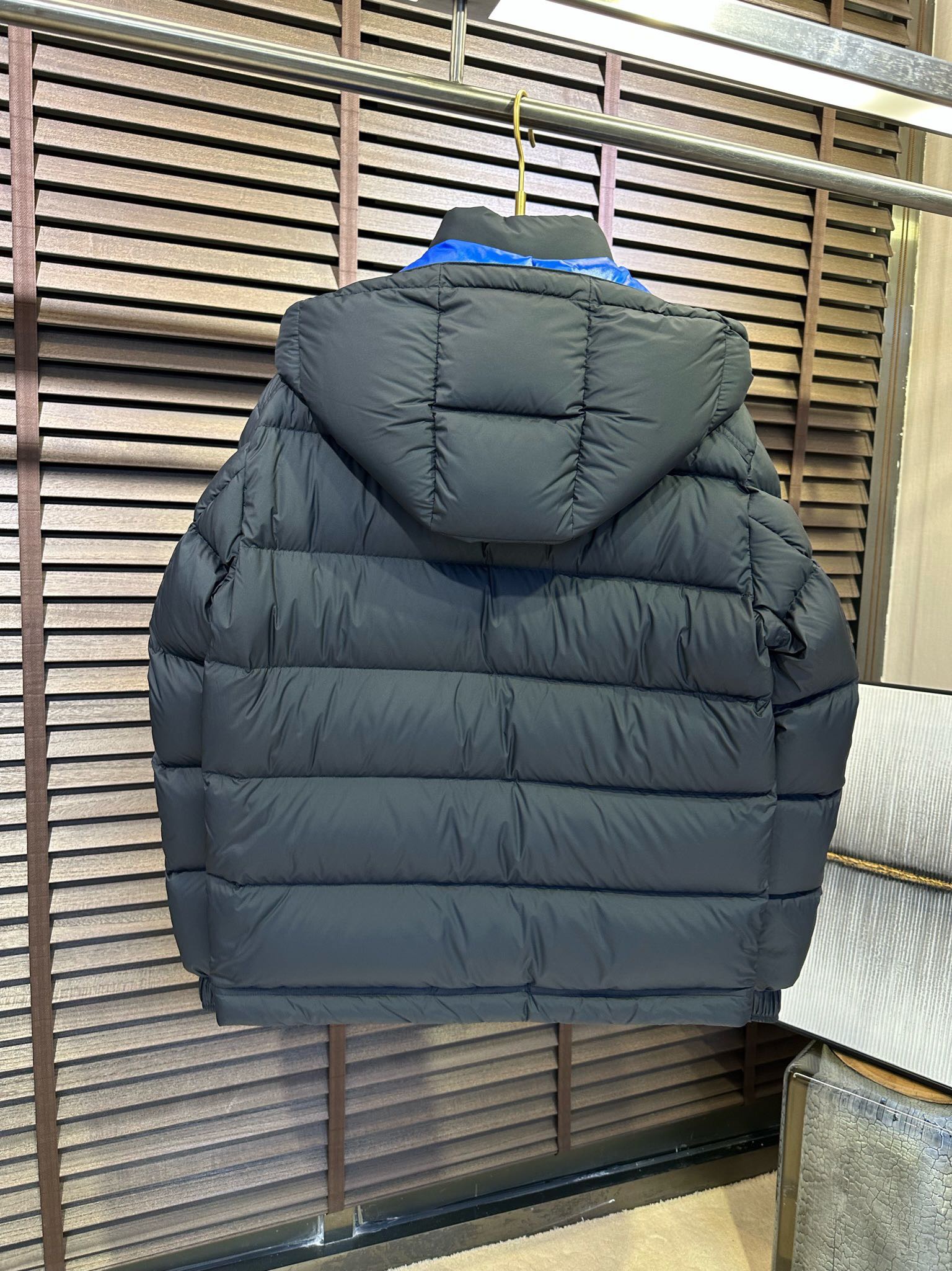 Moncler（モンクレール） 2025年最新作 ファッションデザイナーズモデル ダウンジャケット