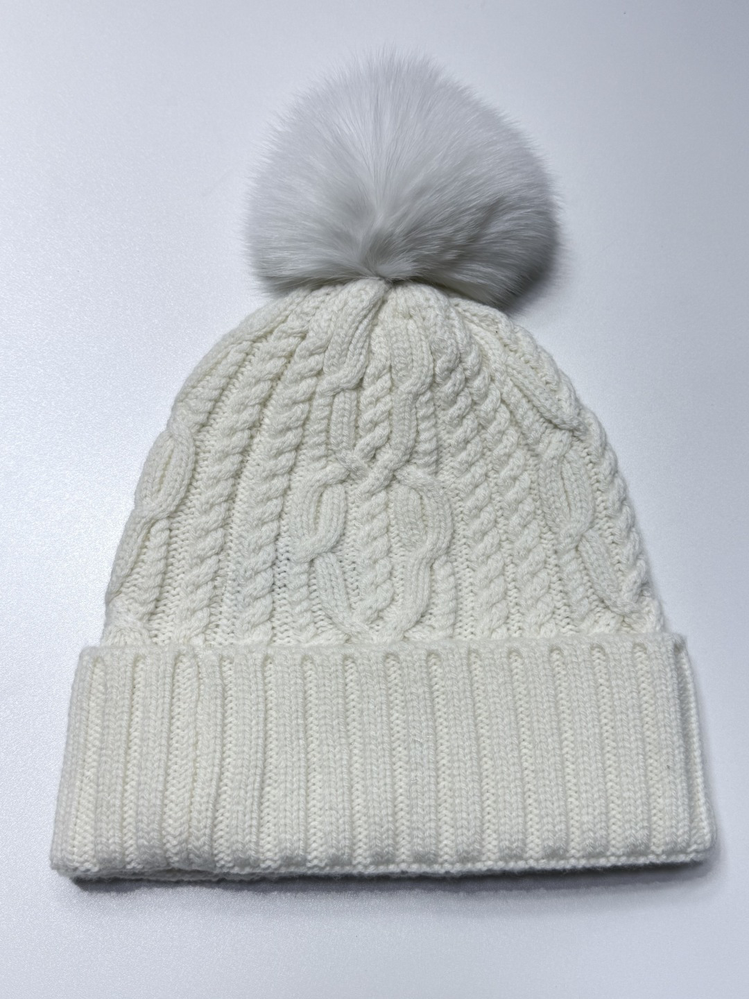 モンクレール新作 フォックスファーボール付きニット帽 Moncler