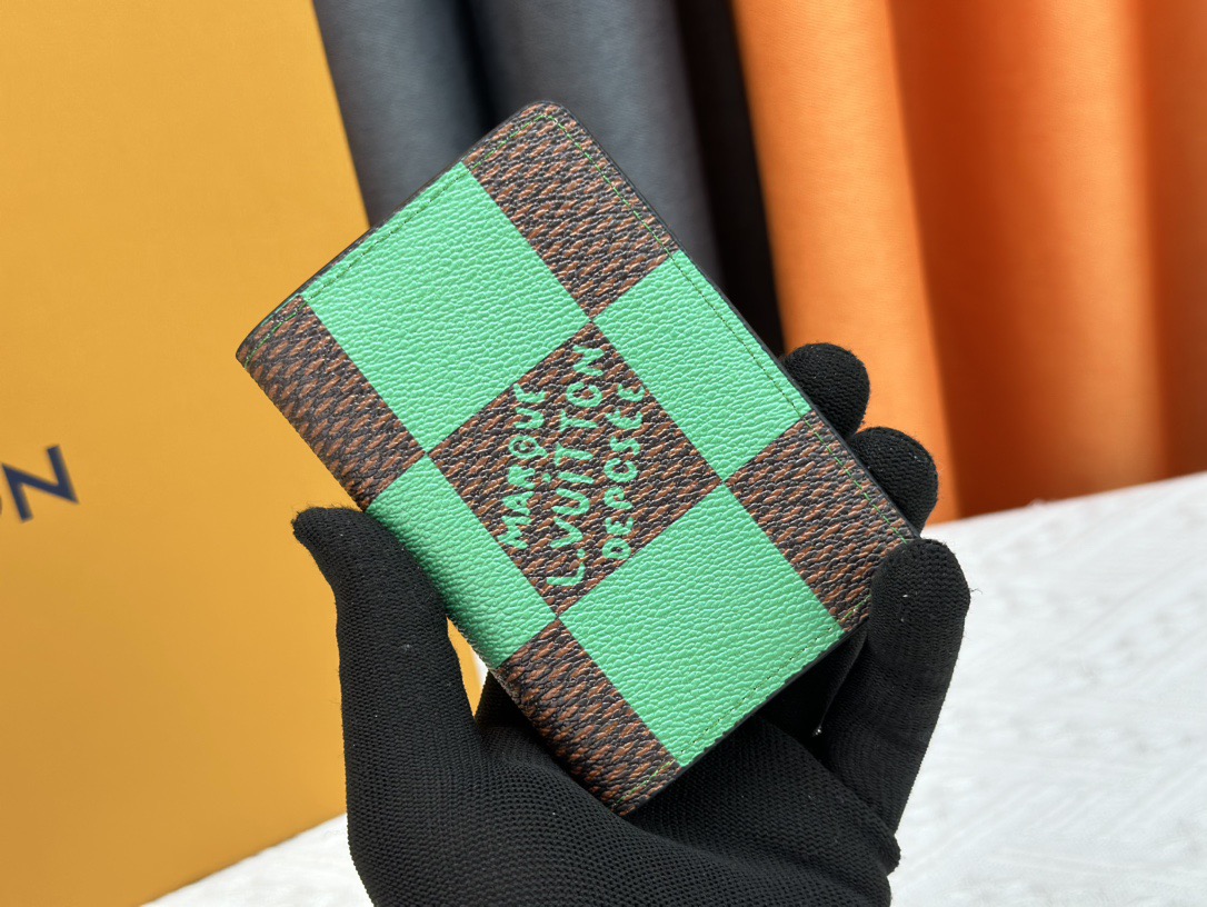 日本完売【LV】 ポルトフォイユ・ブラザ NM　ターコイズ  N40614財布