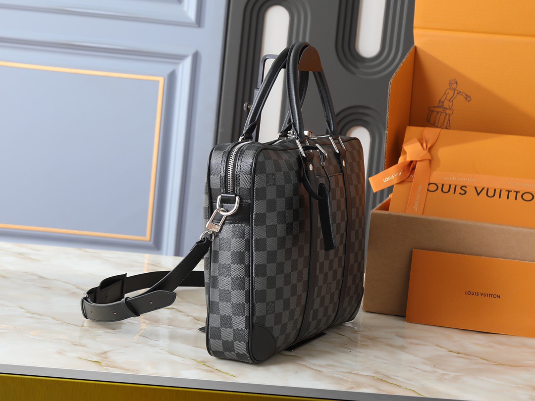 ルイ・ヴィトン LV 2026新作 M46457-40445-40444 Voyage メンズショルダーバッグ 小サイズブリーフケース