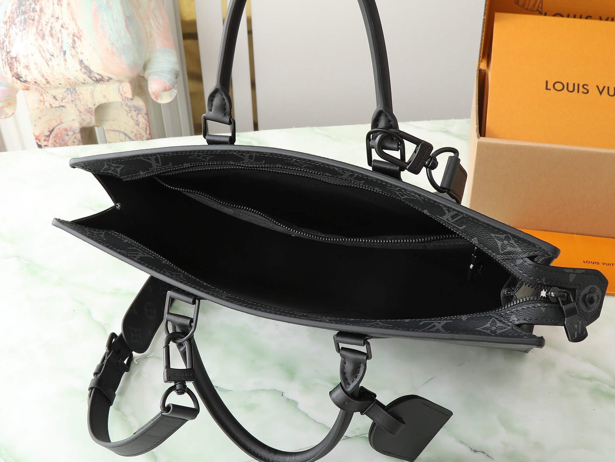 ルイ・ヴィトン LV 2026新作 M45265 Sac Plat Horizontal Zippé ブリーフケースハンドバッグ（男性用）