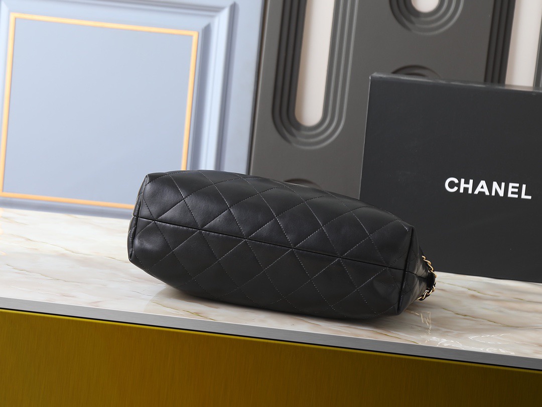 Chanel スエードバッグ工房のショーで注目のヒット商品「AS5634」