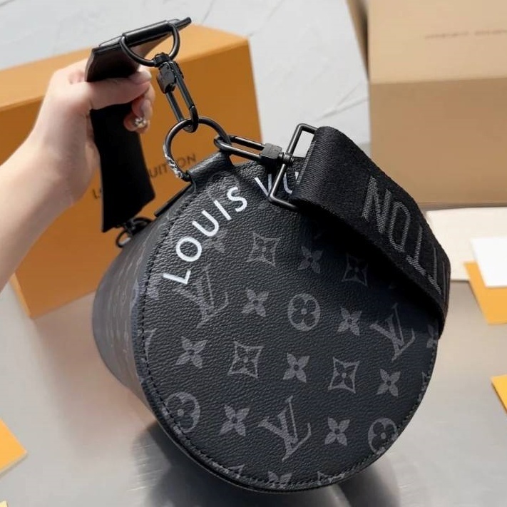 【新作☆ワンランク上のお洒落を♪】Louis Vuitton ハンドバッグ M46796