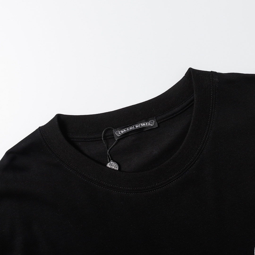 【CHROME HEARTS 公式旗艦店】クロムハーツ Tシャツ ご好評に付き再入荷！黒 白