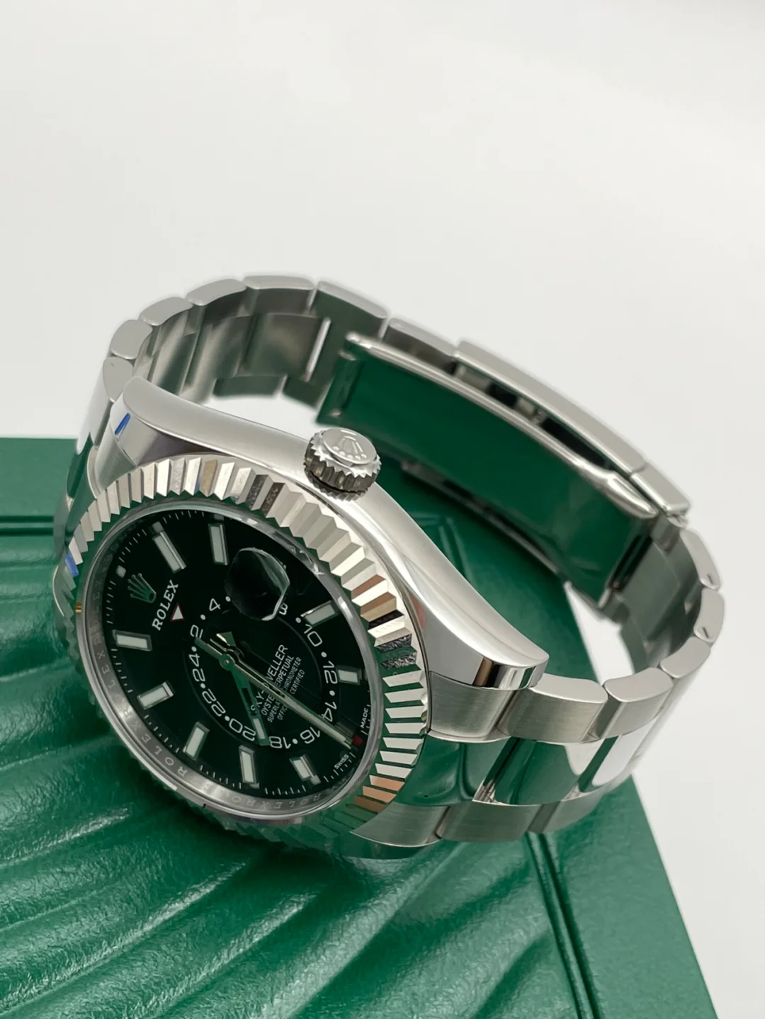 スカイドゥエラー 42MM時計