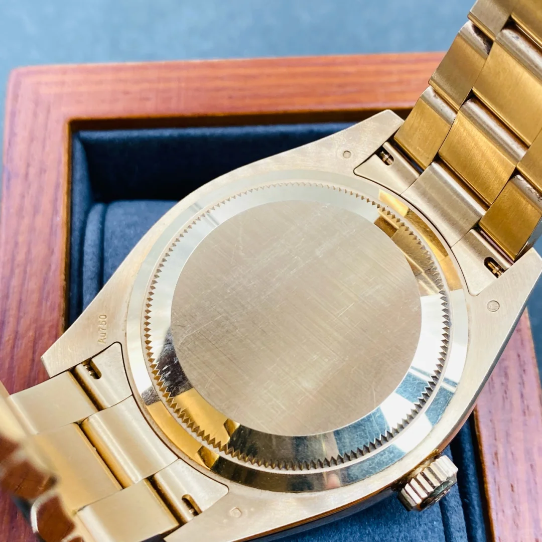 スカイドゥエラー 42MM時計