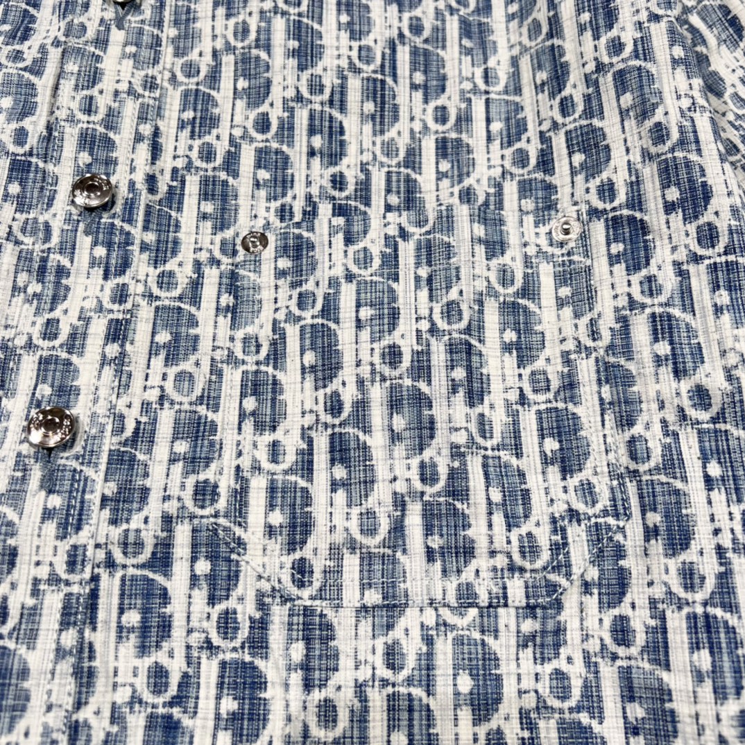 【 Dior 旗艦店】ご好評に付き再入荷！！