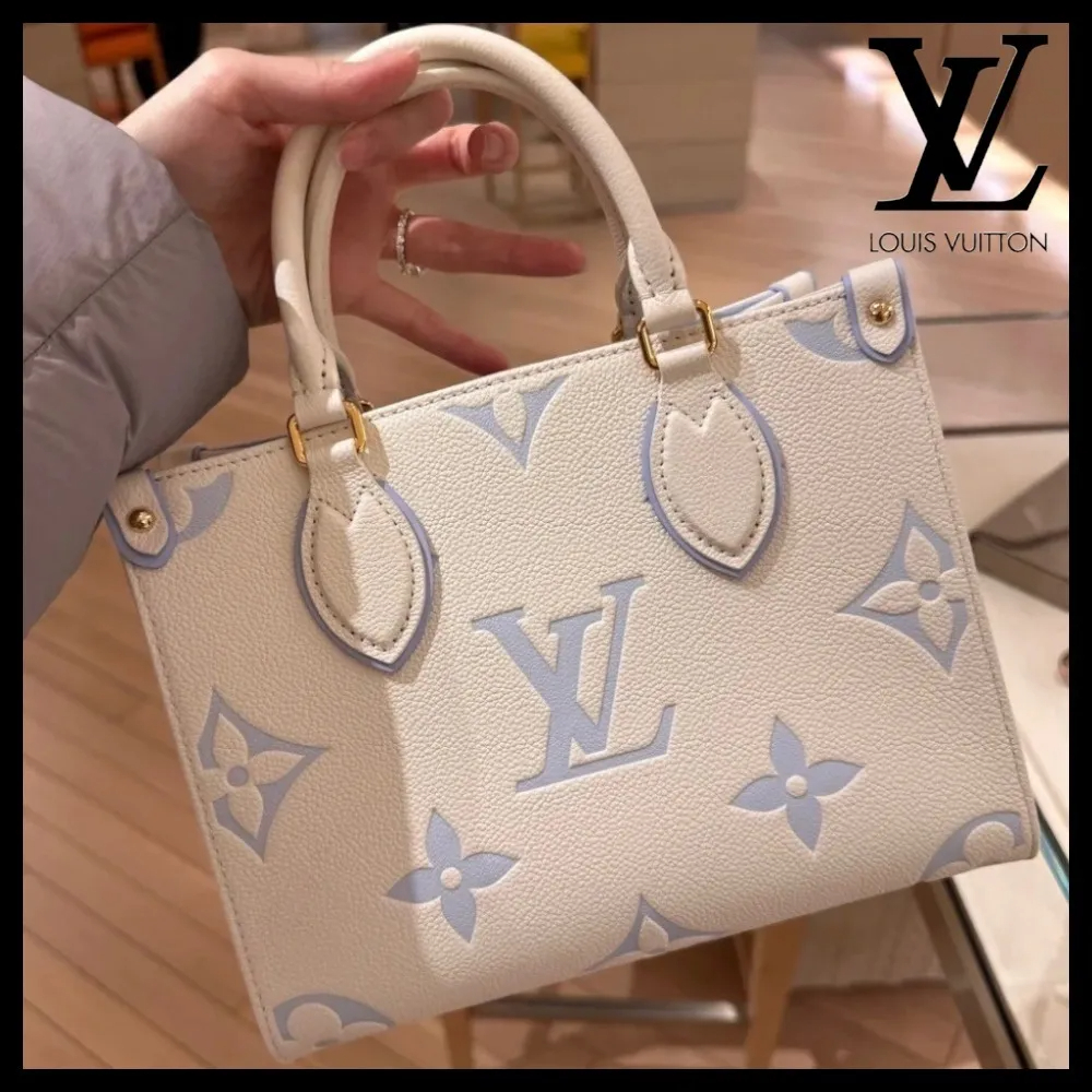 【淡いカラーが◎！】LOUIS VUITTON オンザゴー トートバッグ M46833
