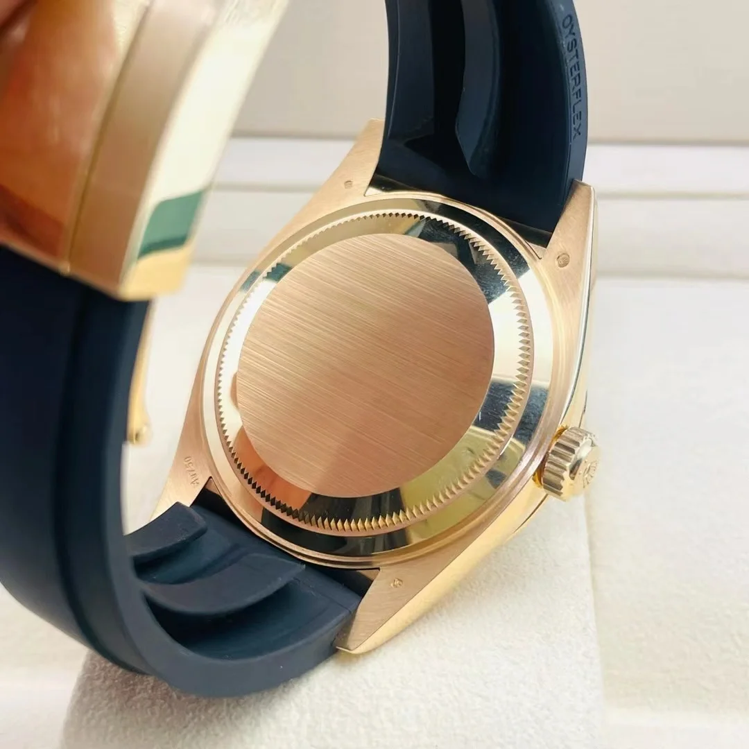 スカイドゥエラー 42MM時計