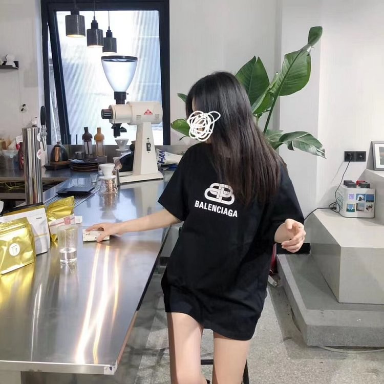 【BALENCIAGA】（バレンシアガ ）半袖 男女兼用