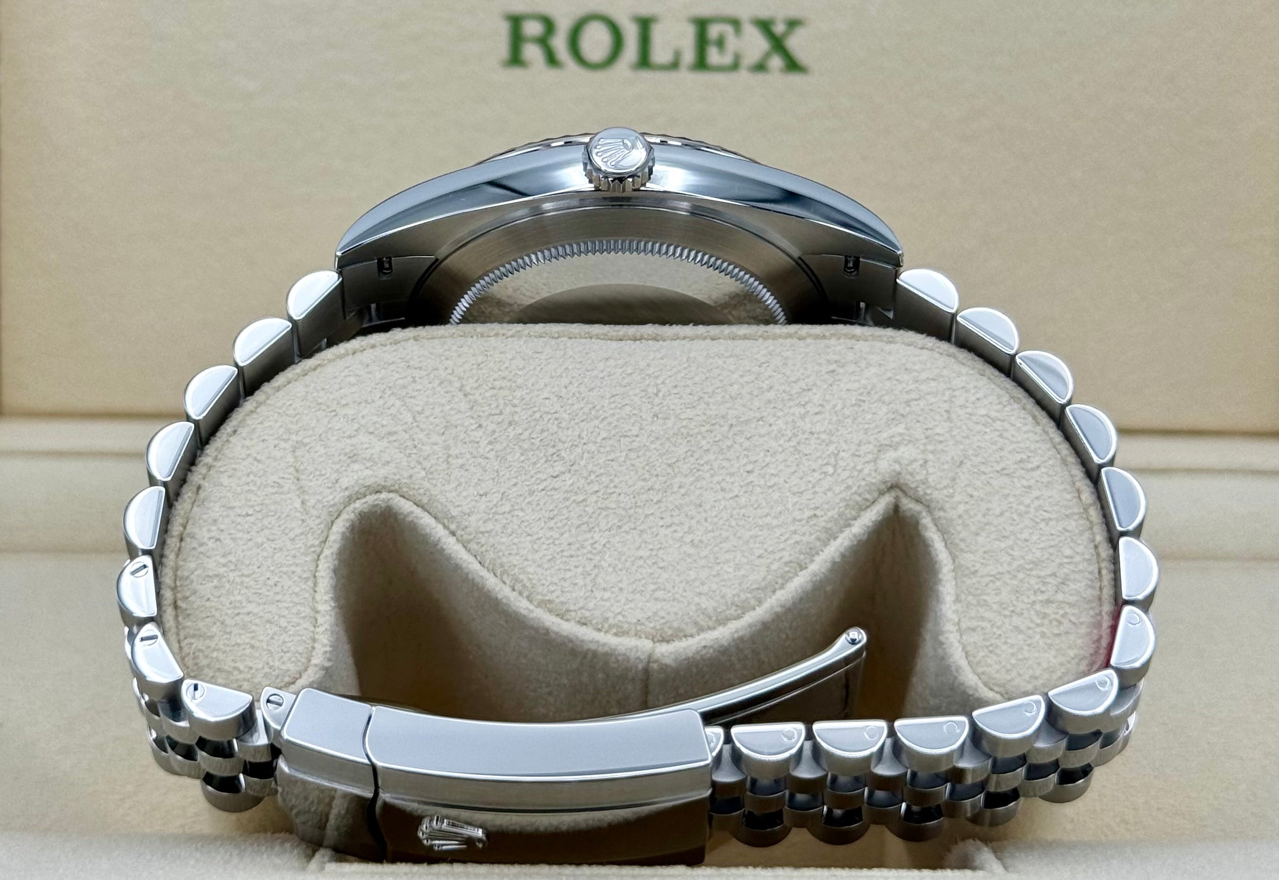 NEW 2024ロレックスデイトジャスト41ミリメートル126334ステンレススチールジュビリーグリーンダイヤル