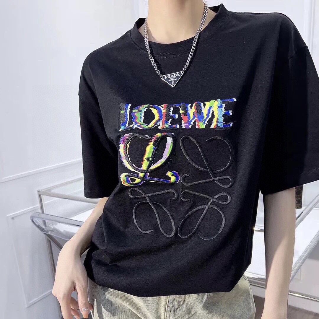 【Loewe】（ロエベ）男女兼用、ご好評に付き再入荷！