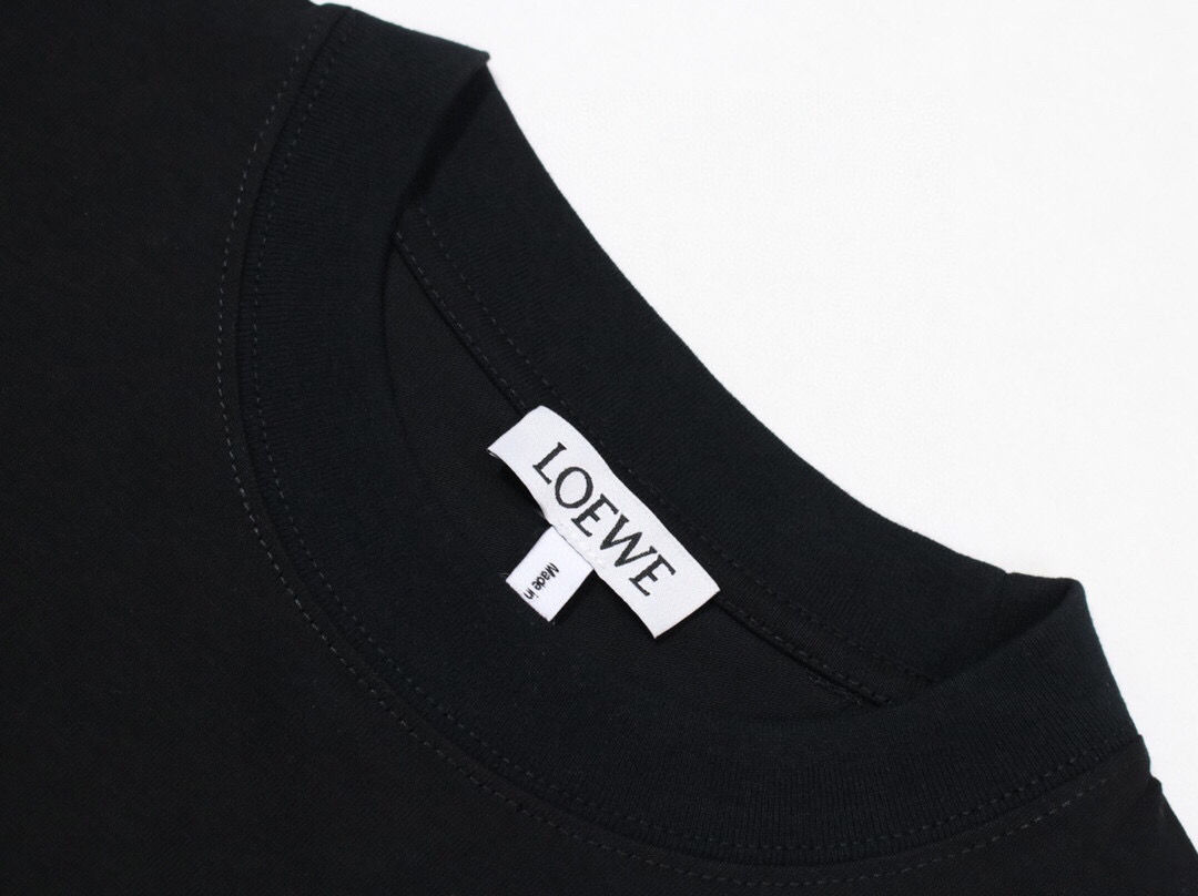 【Loewe】（ロエベ）男女兼用、ご好評に付き再入荷！