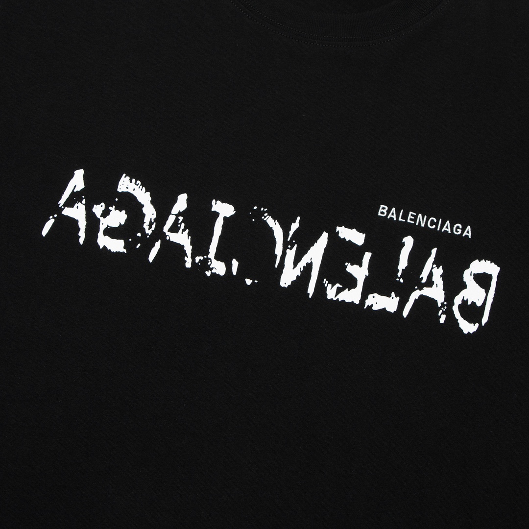 【 BALENCIAGA 公式旗艦店】 バレンシアガ Tシャツ ご好評に付き再入荷！黒 白