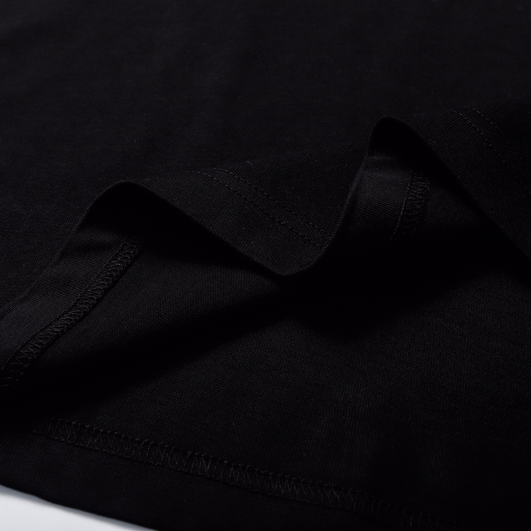 【LOUIS VUITTON 公式旗艦店】 ルイヴィトン Tシャツ ご好評に付き再入荷！