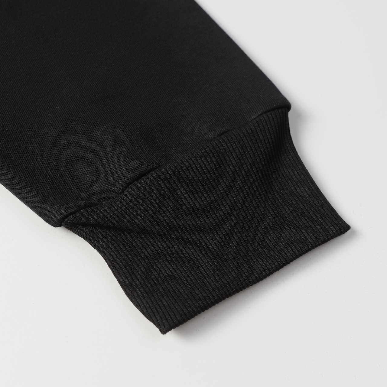 【DIOR 公式旗艦店】着好評に付き再入荷！