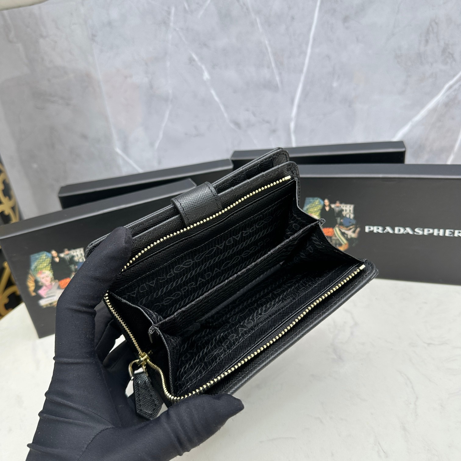 PRADA(プラダ) サフィアーノレザー 財布 ブラック