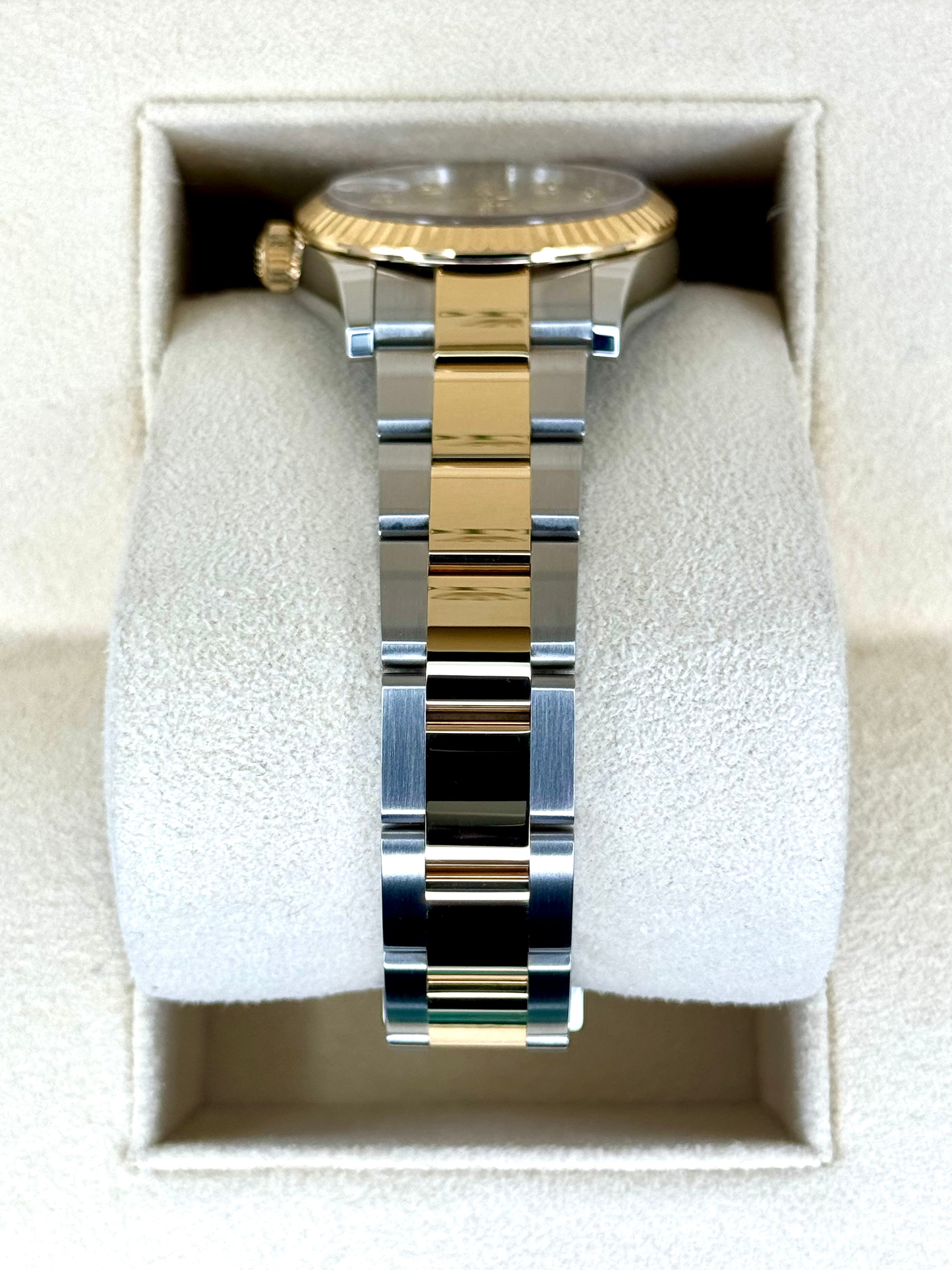 NEW 2024 ロレックス レディデイトジャスト 31mm 278273 ツートーンシルバーダイヤダイヤル