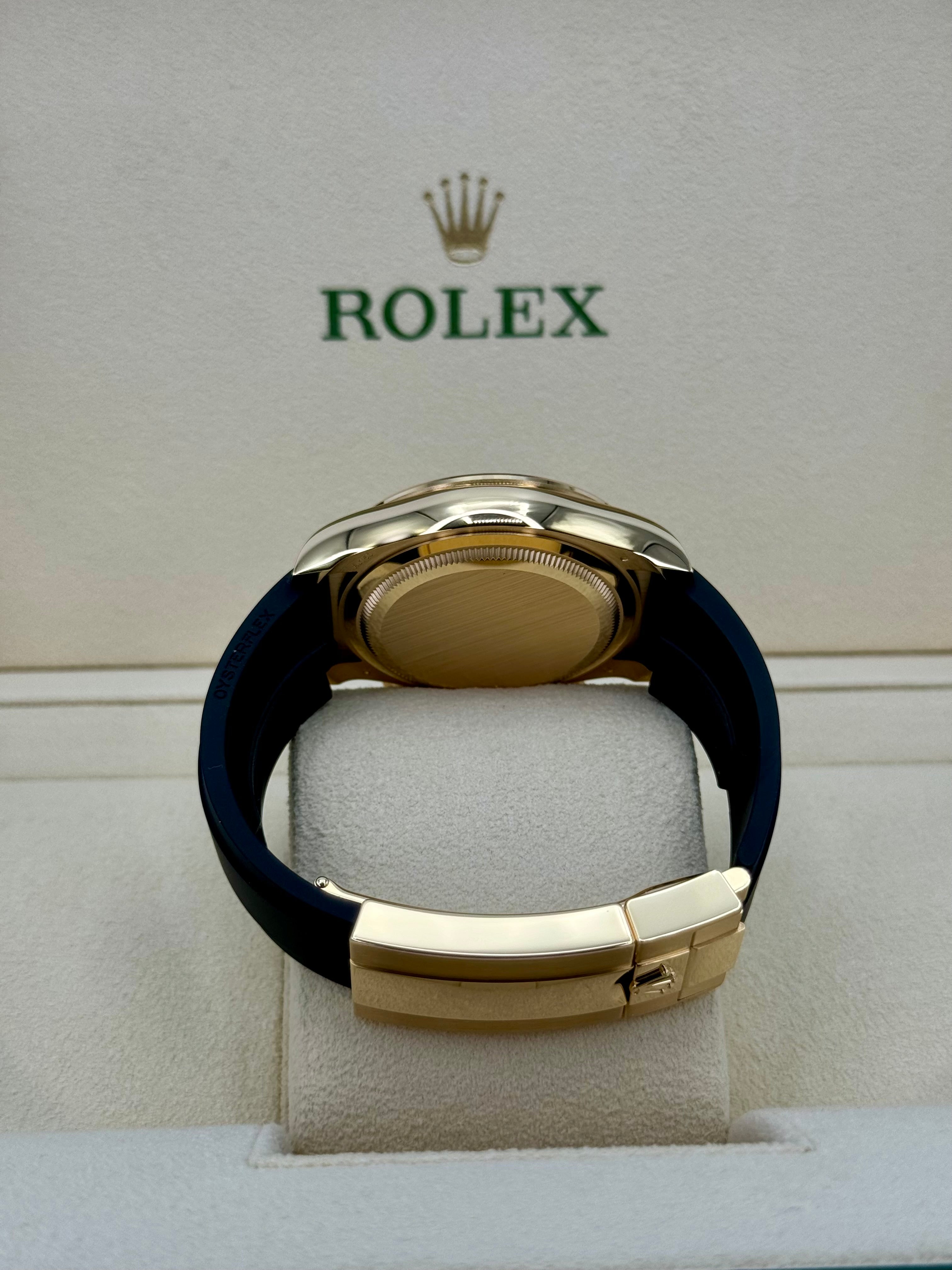 NEW 2024 ロレックス デイトナ 40mm 126518LN オイスターフレックス シャンパンダイヤル