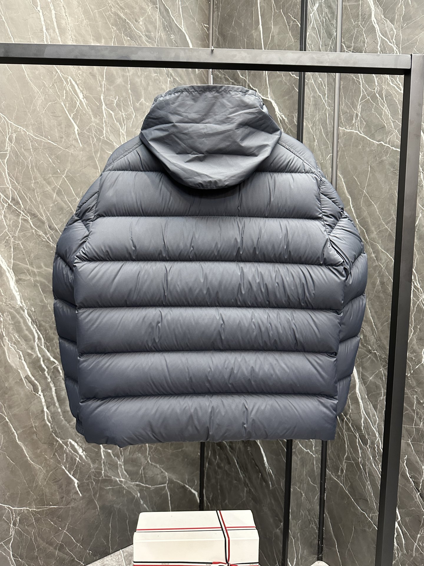 MONCLER Solayan 2024年の新作で人気のあるもの  モンクレール 定番ダウンコート 限定発売中！