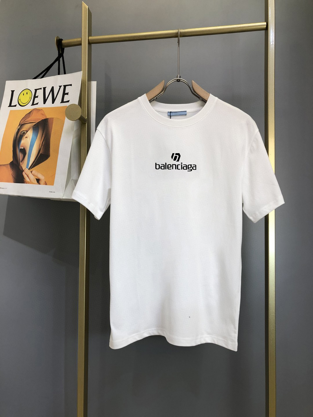【BALENCIAGA】（バレンシアガ ）半袖 ご好評に付き再入荷！
