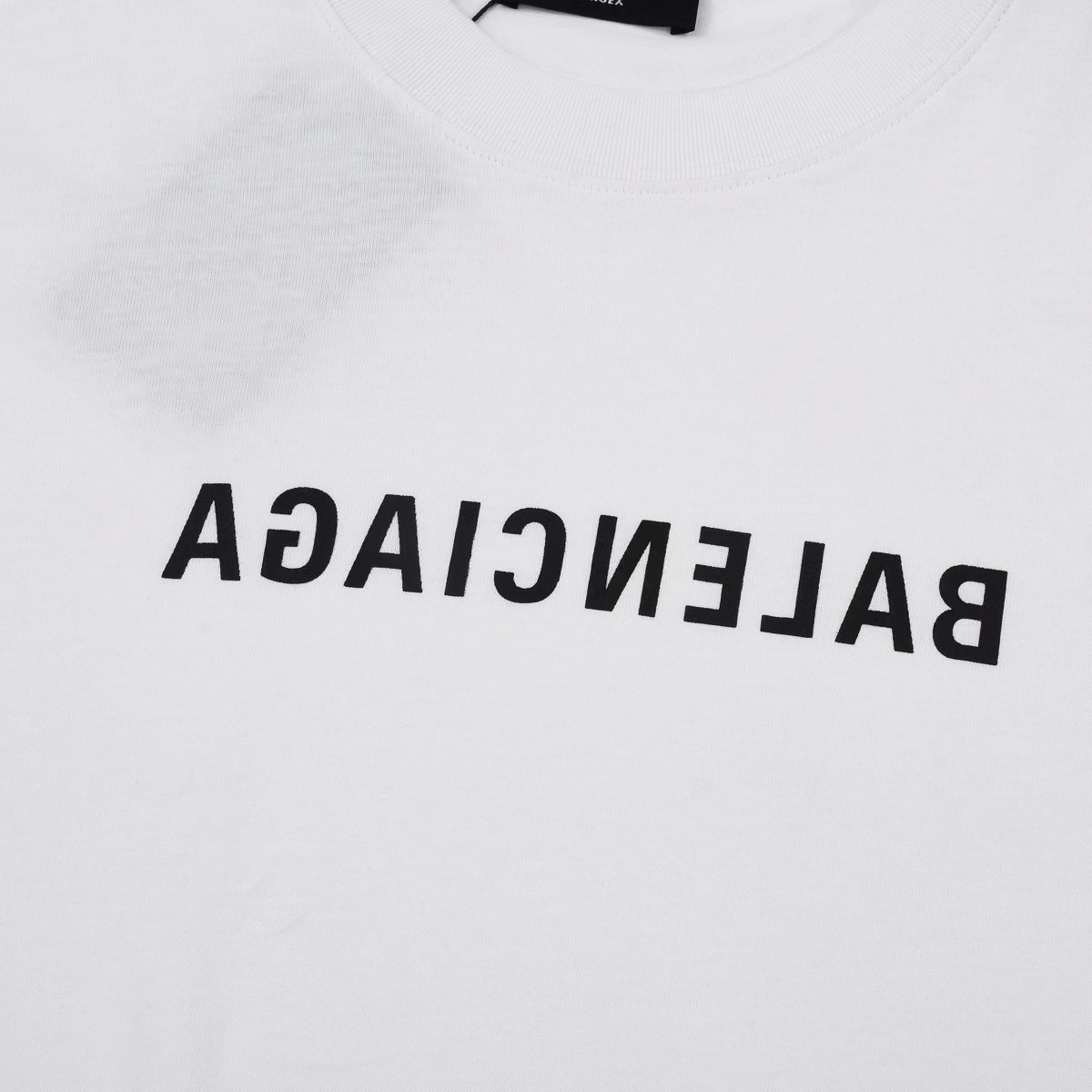 【BALENCIAGA】（バレンシアガ ）半袖Tシャツ 男女兼用