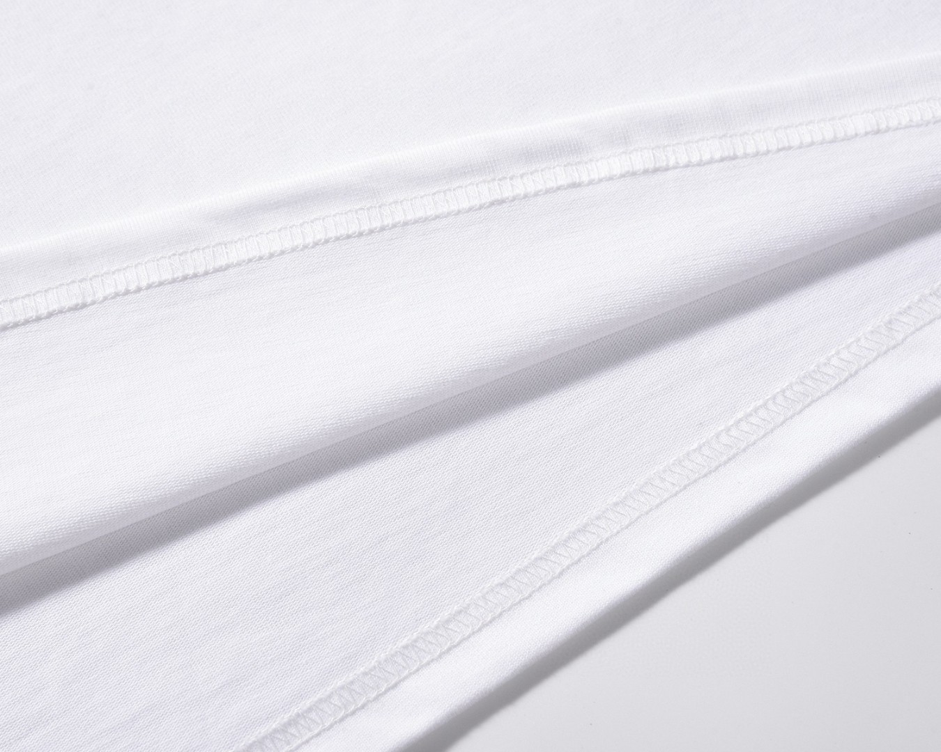 【CHANEL】（シャネル）半袖 男女兼用、ご好評に付き再入荷！