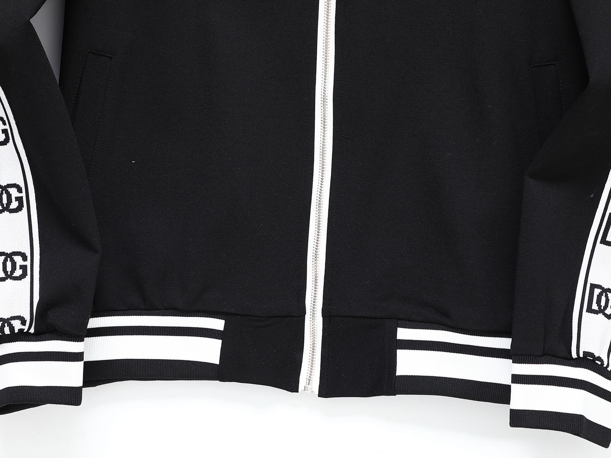 【Dolce&Gabbana公式旗艦店】ご好評に付き再入荷!