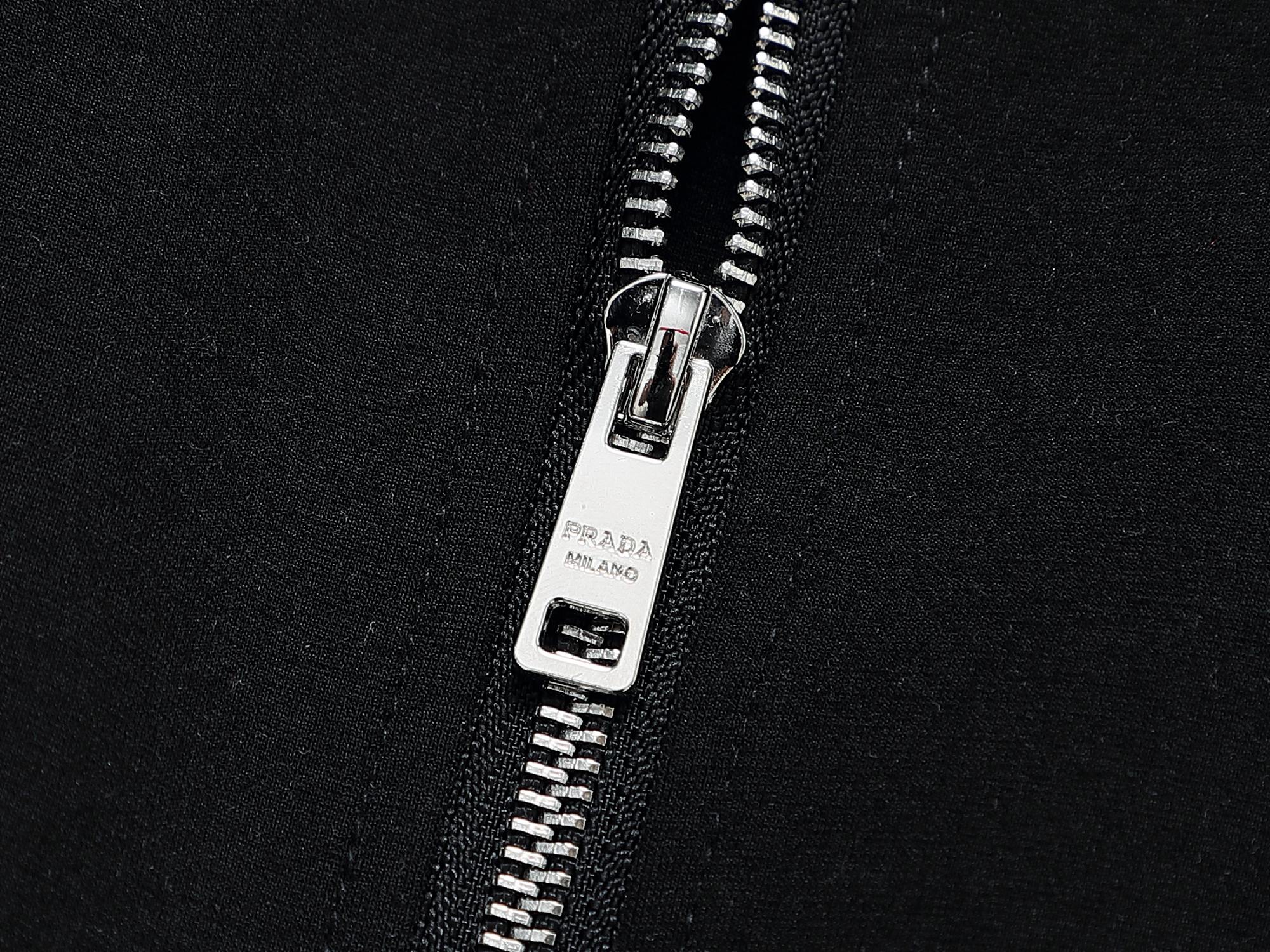 【Prada】( プラダ ) 【即日出荷】ご好評に付き再入荷!